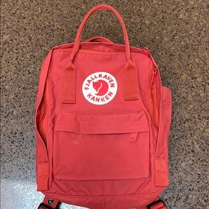 Fjallraven Kanken Mini Backpack